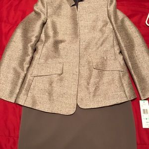 Kasper Ladies skirt and blazer Gray